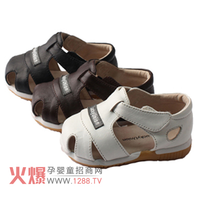 選擇優(yōu)質(zhì)童鞋選擇樂客友聯(lián)